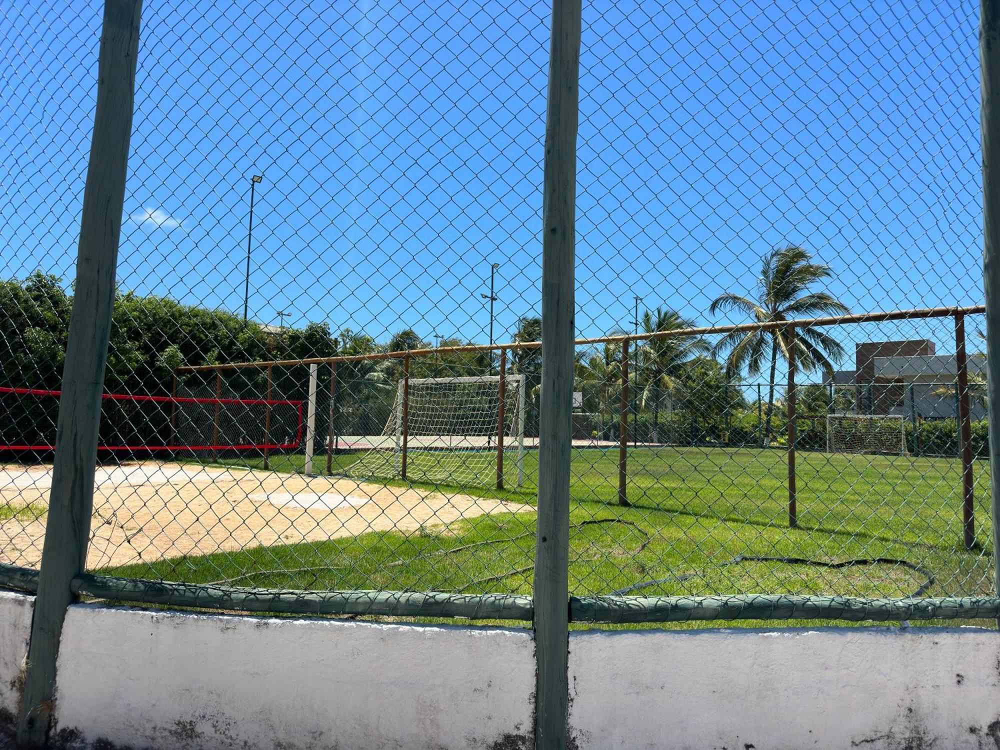 Flat Guarajuba 4 Quartos Terreo A Beira Mar - Pe Na Areia - Governanca Com Arrumadeira E Wi Fi Inclusos Camassari Exterior foto